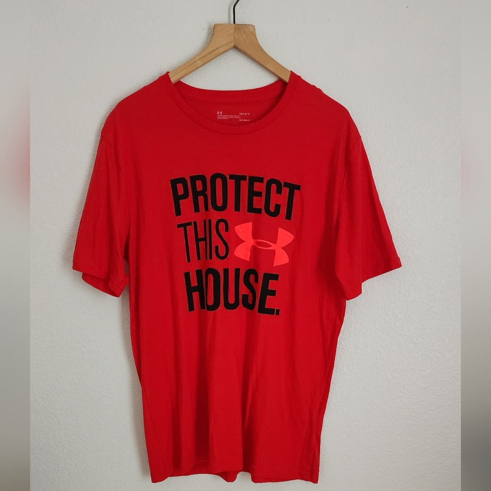 Under Armour Loose Red Black Protect This House Short Sleeve Size Large Tee